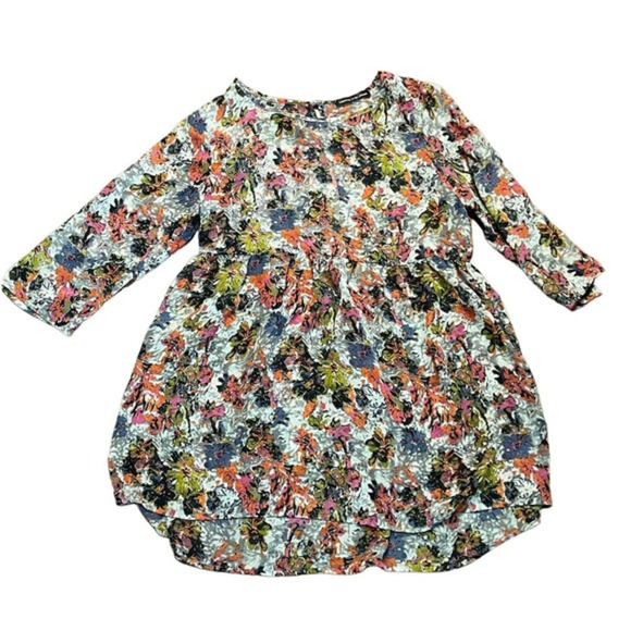 Happening‎ in the Present Sheer Floral Baby Doll Style Top Medium - Picture 1 of 5